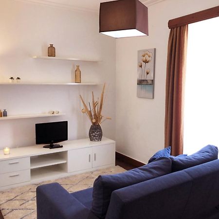 Pdl Central Apartments - Three Понта-Делгада Екстер'єр фото