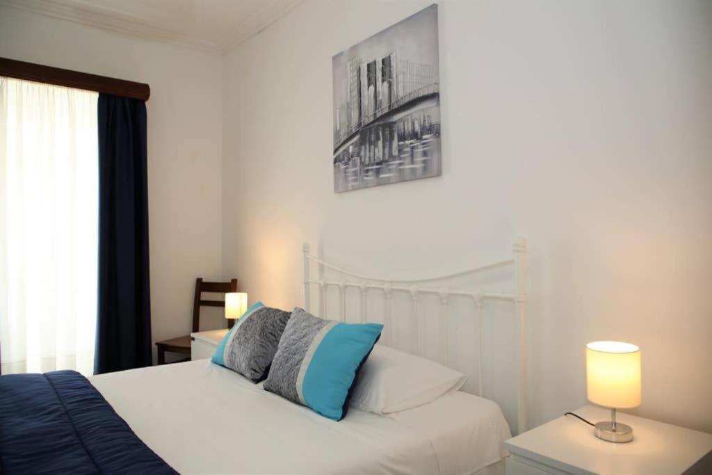 Pdl Central Apartments - Three Понта-Делгада Екстер'єр фото