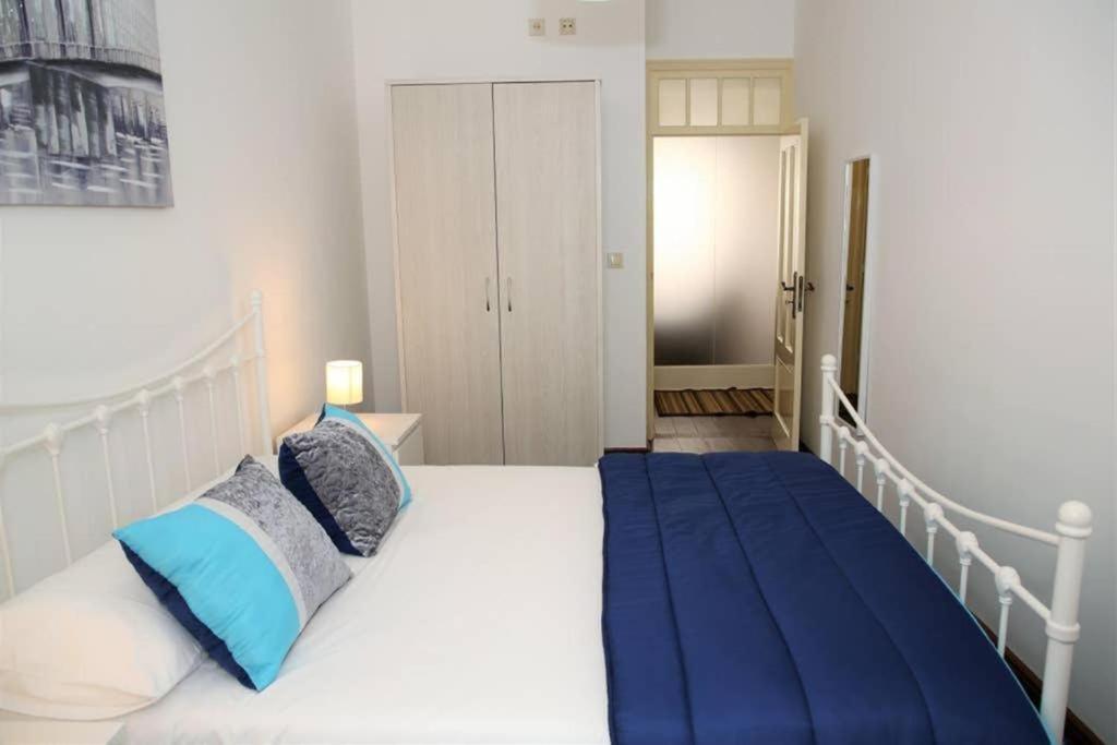 Pdl Central Apartments - Three Понта-Делгада Екстер'єр фото